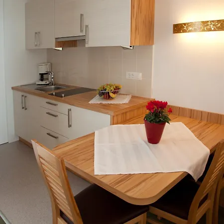 Living Morgenstern *