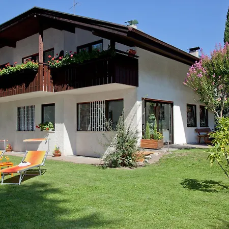 Apartment Living Morgenstern Merano